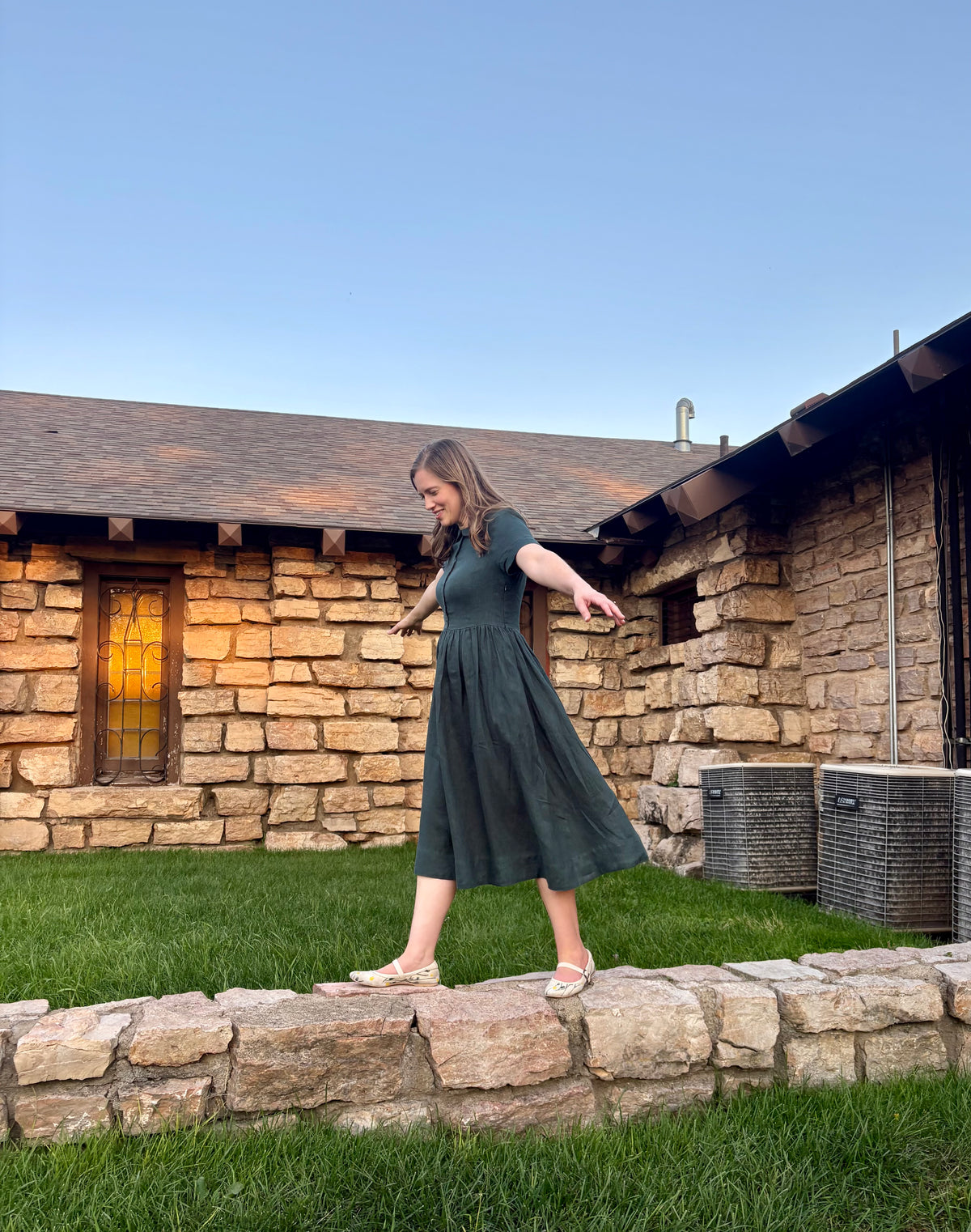 Lisette — Forest Green Linen Midi Dress