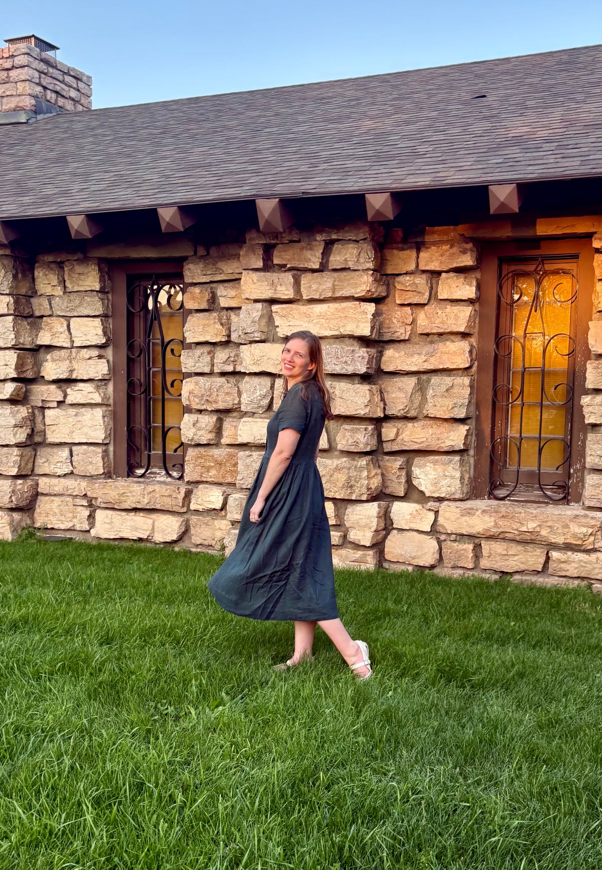 Lisette — Forest Green Linen Midi Dress
