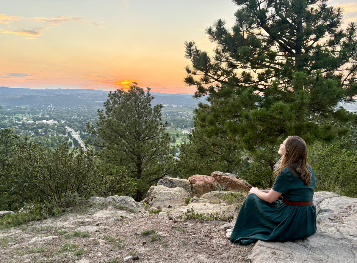 Lisette — Forest Green Linen Midi Dress