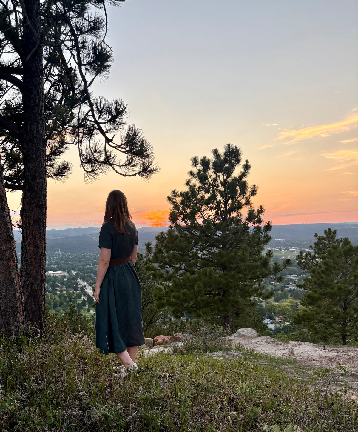 Lisette — Forest Green Linen Midi Dress