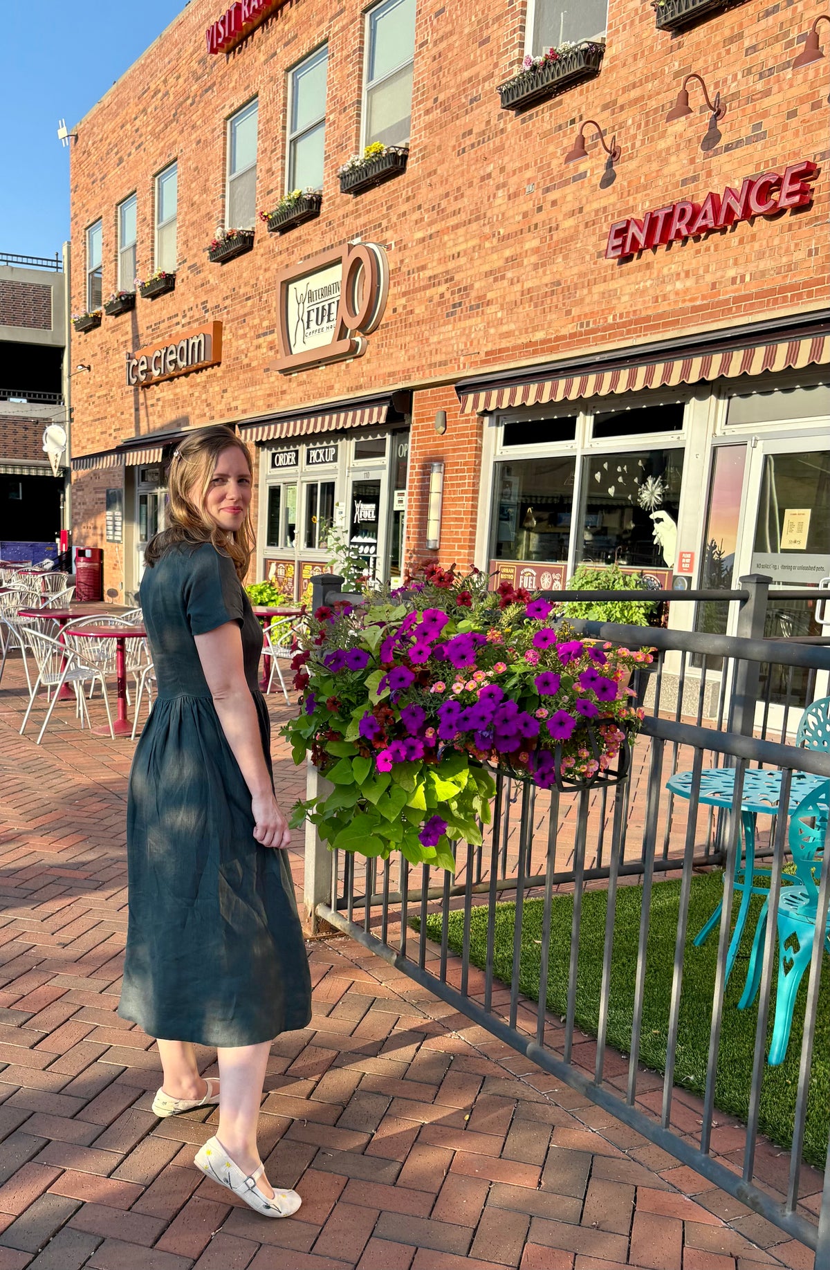 Lisette — Forest Green Linen Midi Dress