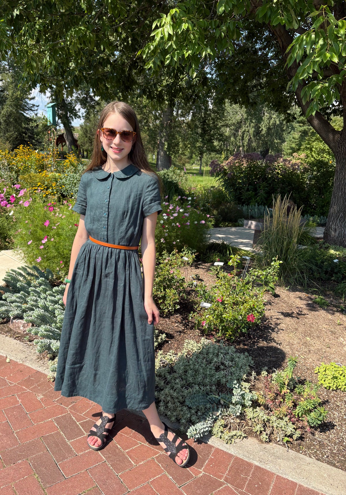 Lisette — Forest Green Linen Midi Dress